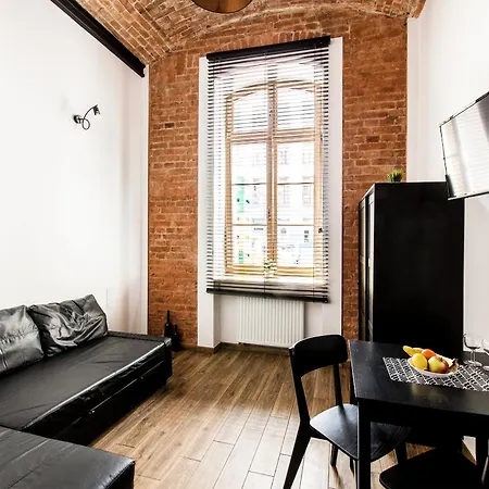 شقة Loft 3 - Cosy Flat In The Center- Wifi, 24h Check-in فروتسواف